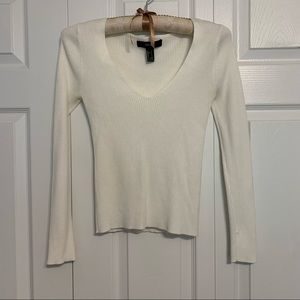 🌸 3/$15 Forever 21 White Long Sleeve Ribbed V-Neck Lightweight Sweater Size S